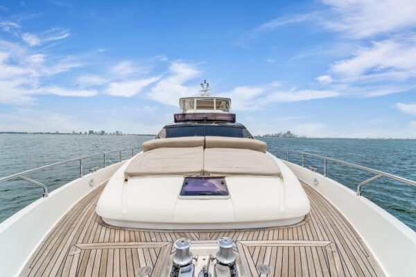 87FT FERRETTI - Image 42