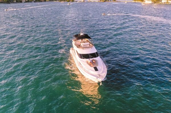 65FT BELLEZA - Image 13