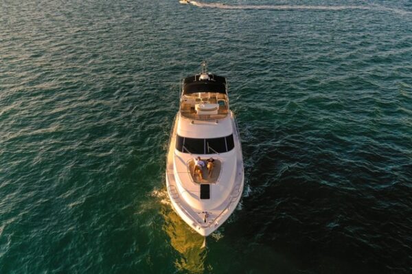 65FT BELLEZA - Image 17