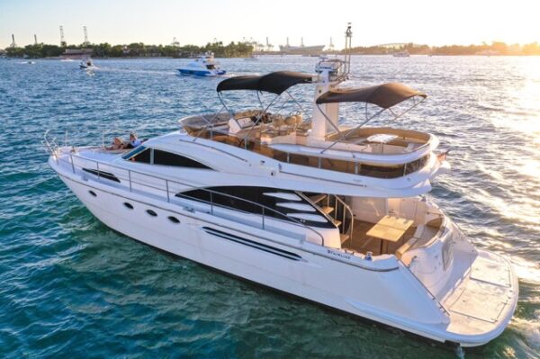 65FT BELLEZA - Image 4