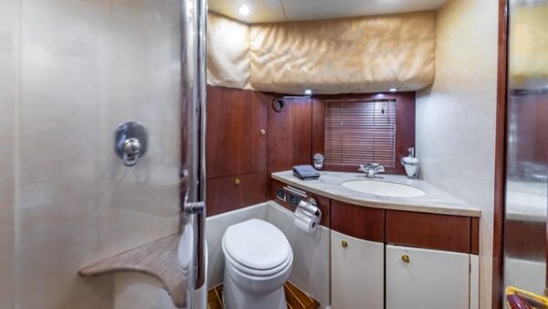 65FT BELLEZA - Image 31