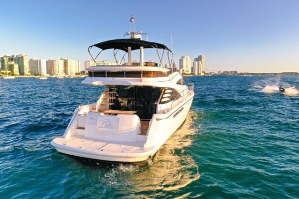 65FT BELLEZA - Image 10