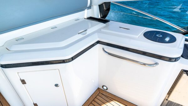 68FT SUNSEEKER FLYBRIDGE - Image 11