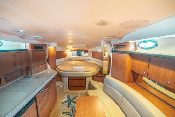 37FT SEA RAY - Image 4