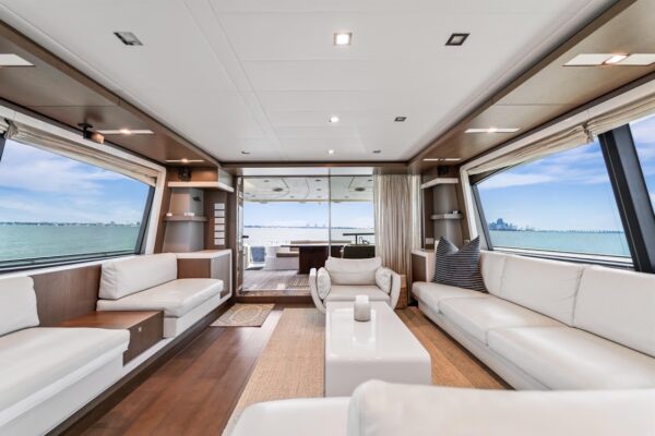 87FT FERRETTI - Image 9