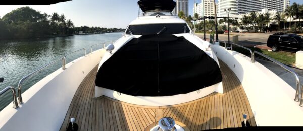 94FT SUNSEEKER WITH JACUZZI - Image 12