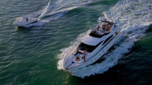 85FT AZIMUT WITH 1 JET SKI