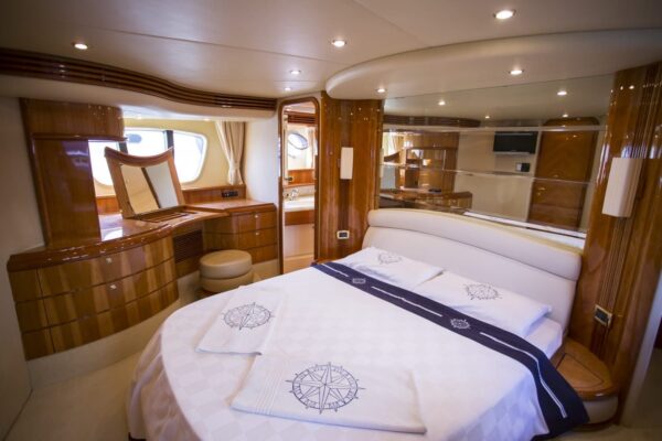 68FT AZIMUT - Image 10