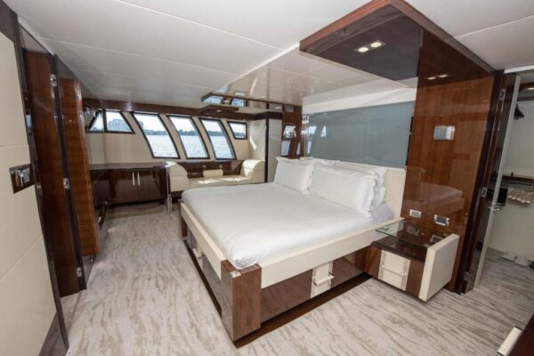 92FT LAZZARA - Image 6