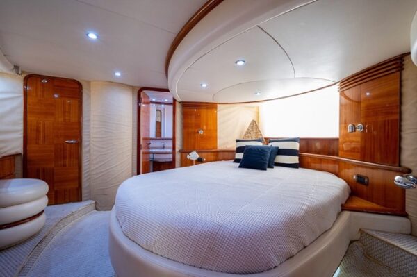 70FT AZIMUT - Image 18