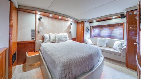 65FT SEA RAY LIMITLESS - Image 4